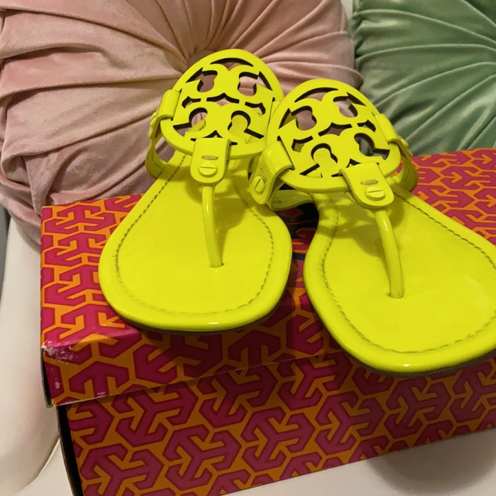‼️SOLD‼️Size 8 Neon Yellow Tory Burch Miller - Picture 4 of 5